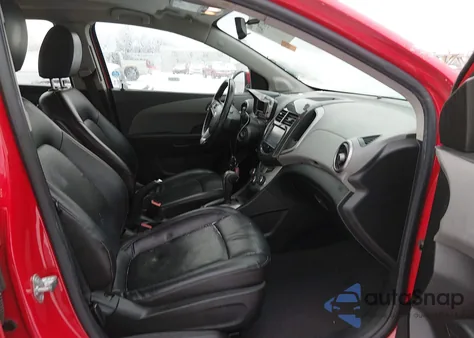 2015 Chevrolet Sonic Ltz Auto из США, поврежденный, VIN 1G1JE5SB5F4191524